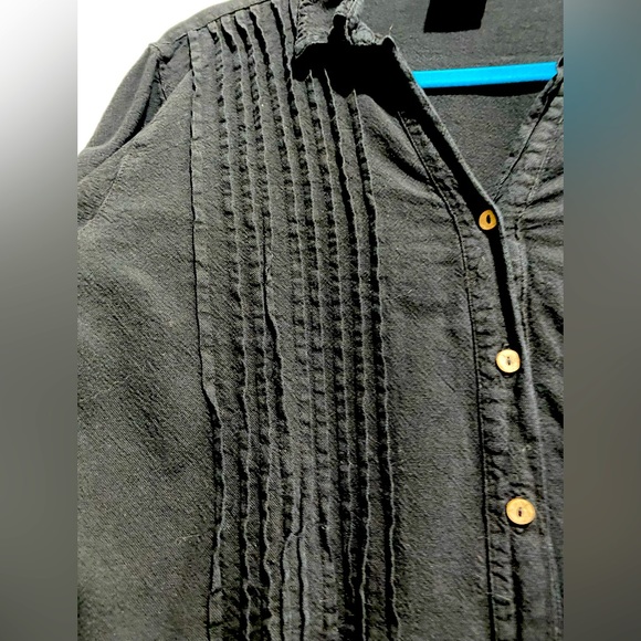 BLACK XL PLEATED FRONT TUNIC (F) - Picture 2 of 4